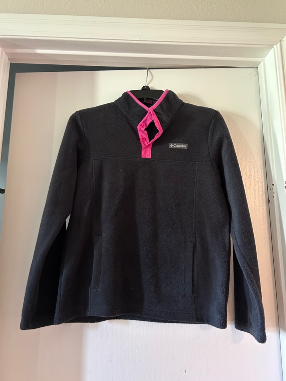 Columbia Black Fleece Pullover with Pink Trim